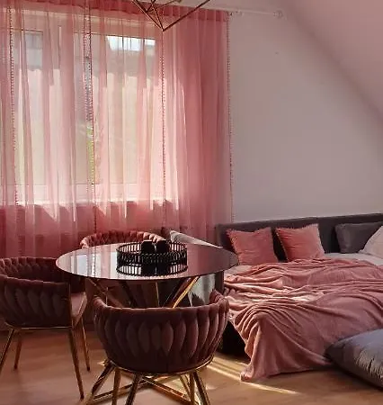 Dom Pod Roza Casa de hóspedes Rząska
