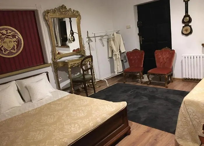 Dom Pod Roza בית הארחה