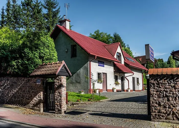 Dom Pod Roza בית הארחה *