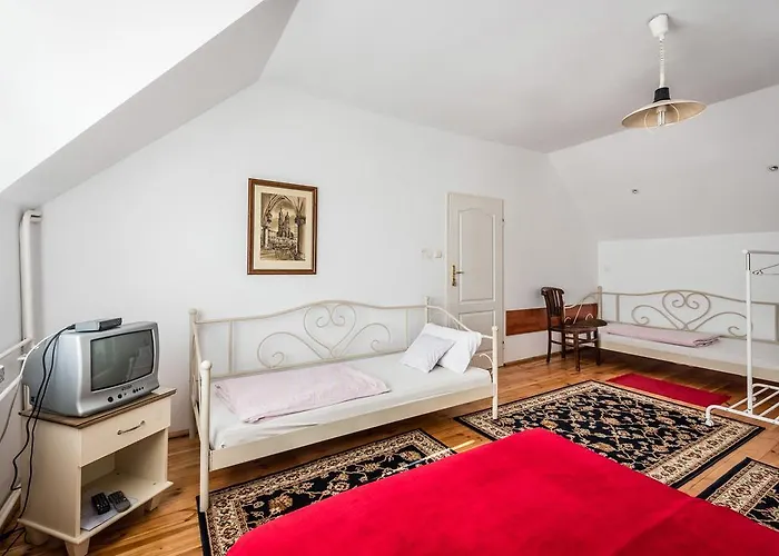 בית הארחה Dom Pod Roza