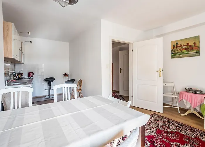 Dom Pod Roza בית הארחה